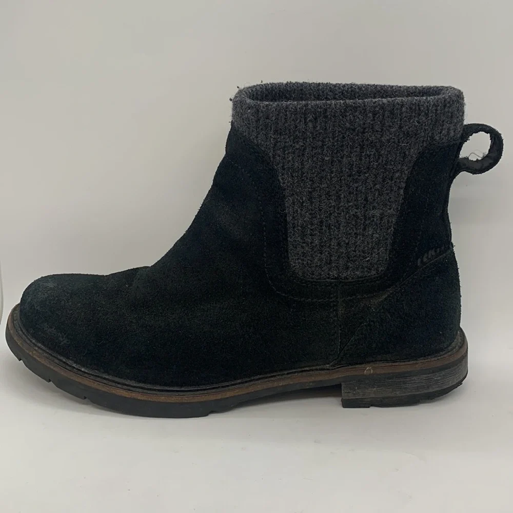 L.L. Bean *Flaw East Point Chelsea Suede Boot Black (8 1/2 Medium) Winter Snow